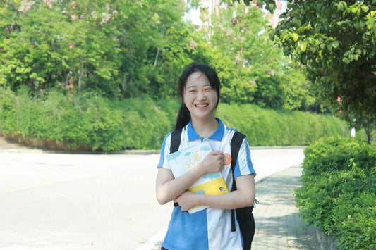 Ren Qing in university